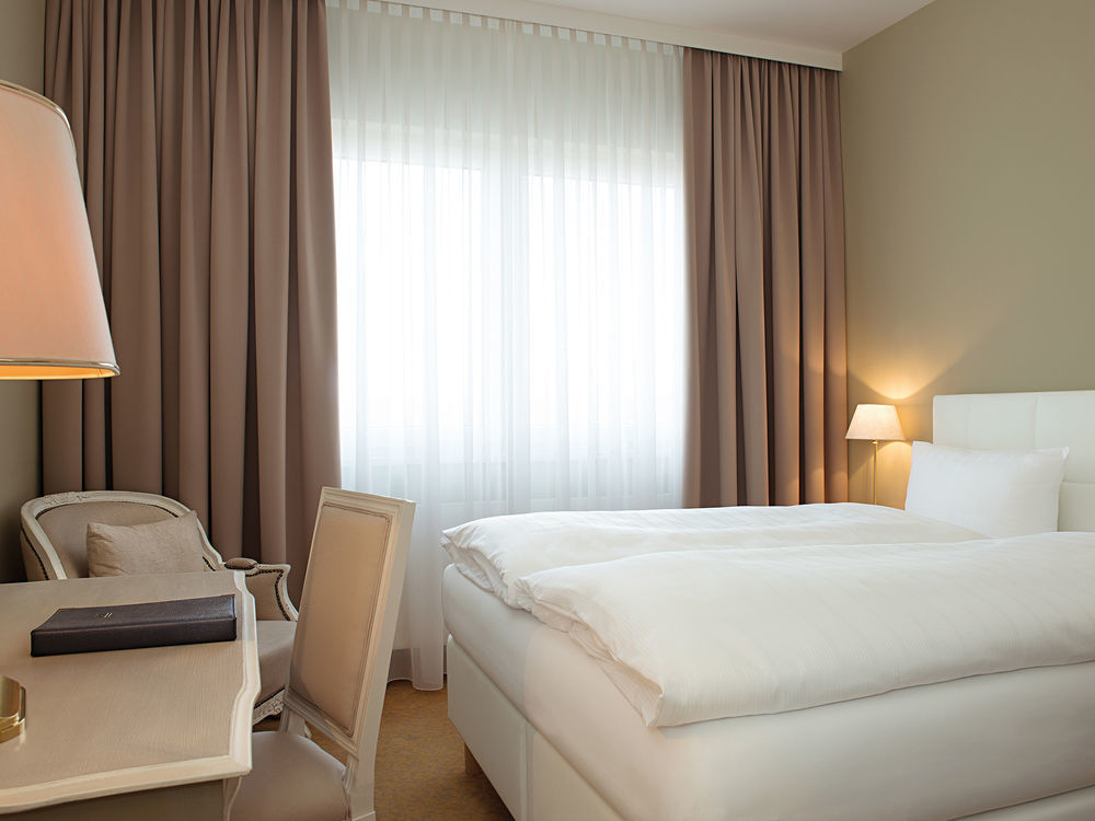 Victor'S Residenz-Hotel Saarlouis Esterno foto