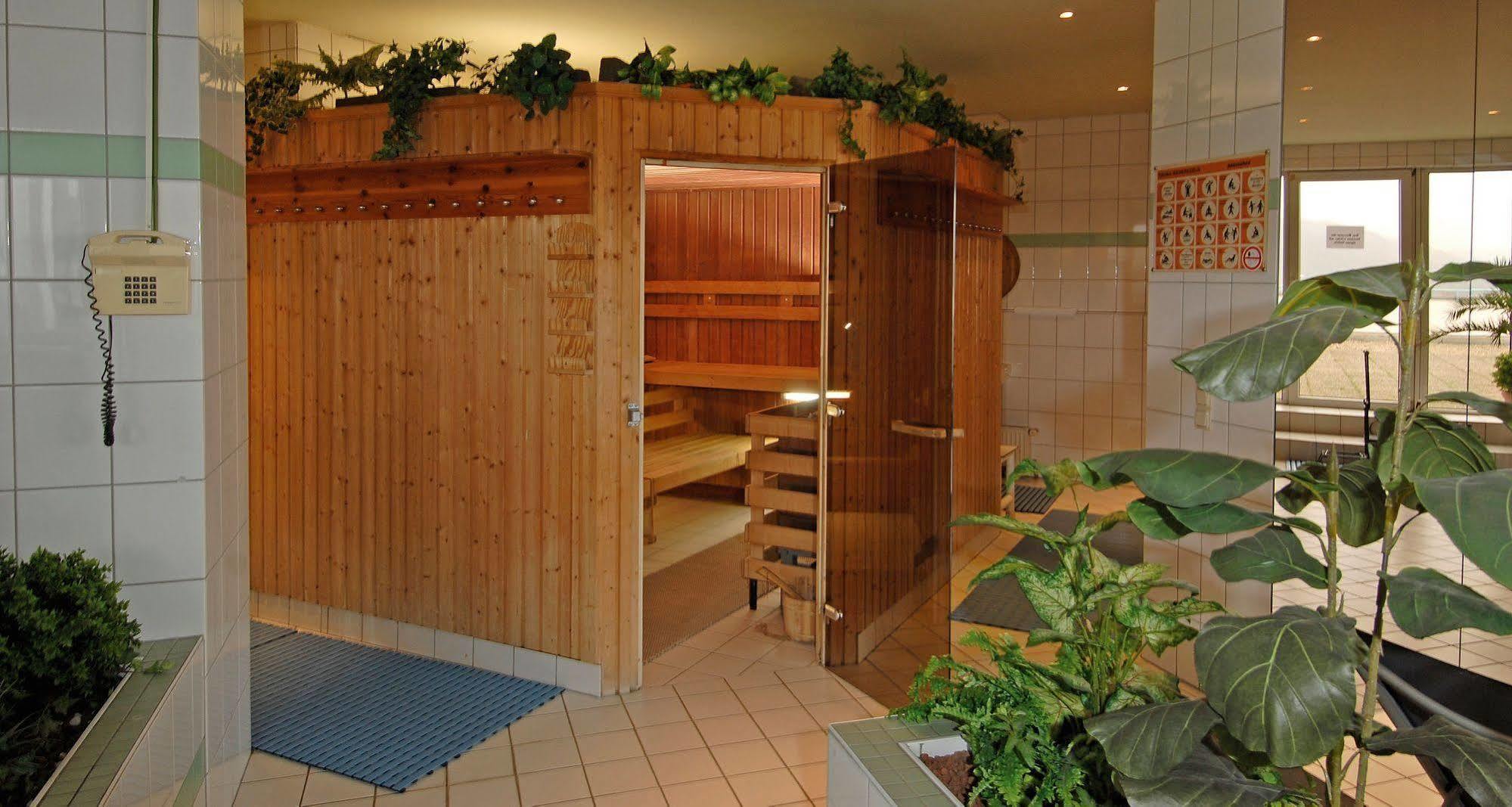 Victor'S Residenz-Hotel Saarlouis Esterno foto